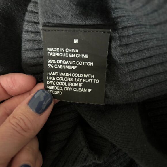 Vuori Men's Fluent Sweater in Charcoal Gray Size Medium - Picture 6 of 7